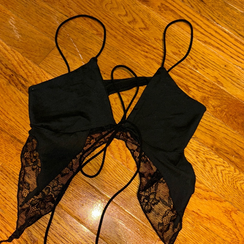 Black going out crop top, tie front